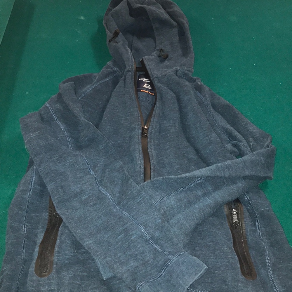 American eagle zip up